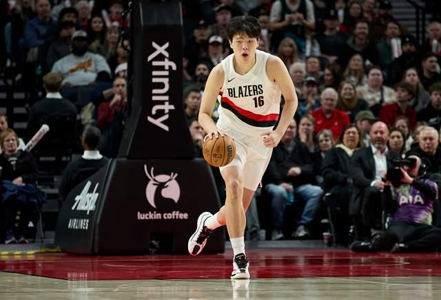 bob半岛体育-奇才vs开拓者前瞻：杨瀚森有望出场，开拓者力争终结连败